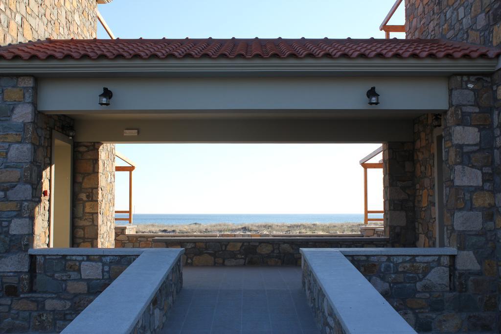 Evgatis Beach Luxury Apts Thanos Buitenkant foto